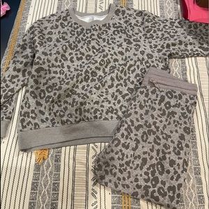 Snow Leopard Lounge/Sweatsuit